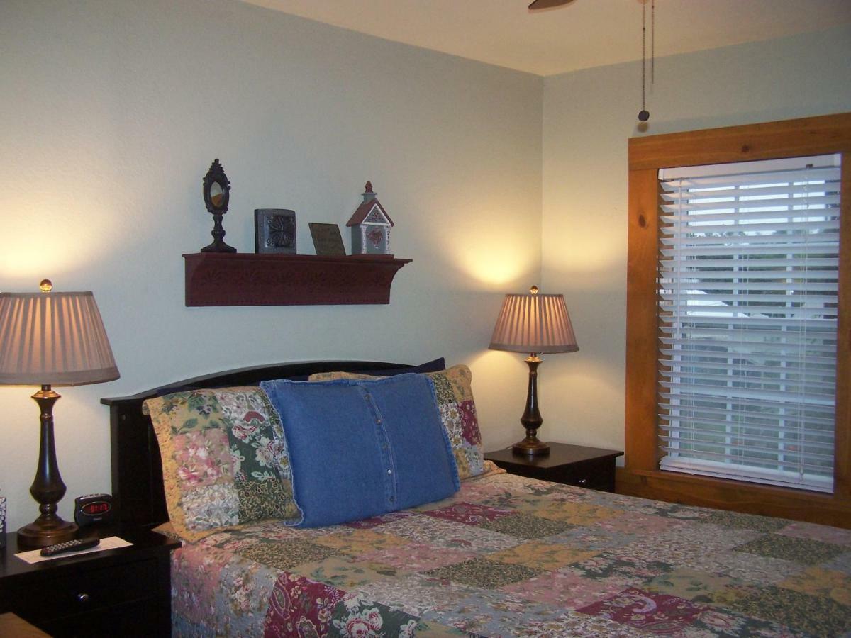 Blanco County Inn & Guesthouses Dış mekan fotoğraf