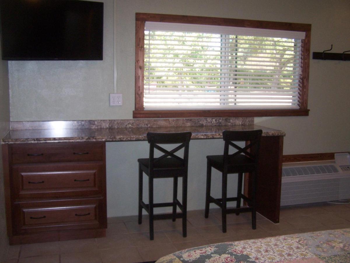 Blanco County Inn & Guesthouses Dış mekan fotoğraf